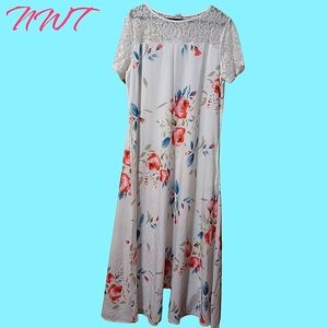 White floral maxi dress. Size XL